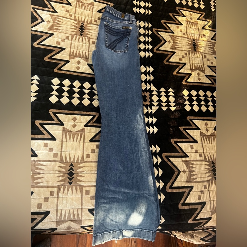 Seven for all Mankind size 27 dojo jeans.